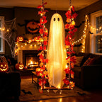 Decorazione di Halloween a forma di fantasma con foglie d'acero da appendere