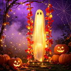 Decorazione di Halloween a forma di fantasma con foglie d'acero da appendere